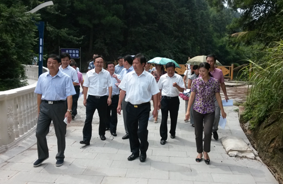 �Ӳ�����ɽ���жȼ�ɽׯ